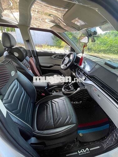 Kia Carens 2022 Số sàn Trắng
