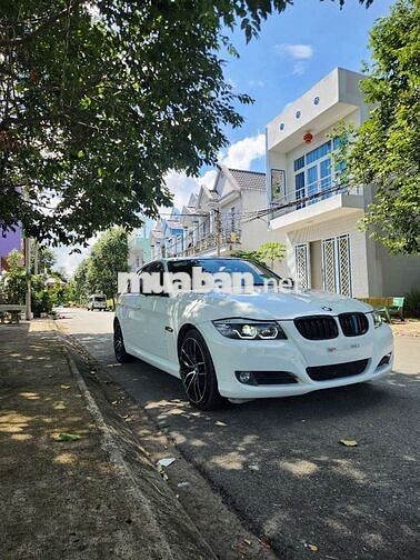 BMW 325i 2010 Trắng Số tự động