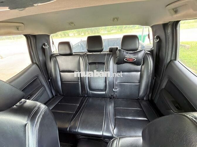 Ford Ranger XLS 2019 2.2L 4x2 MT Bạc/Xám