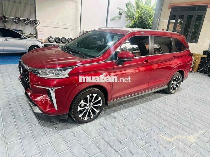 Toyota Veloz Top 2025 9.000 km Đỏ