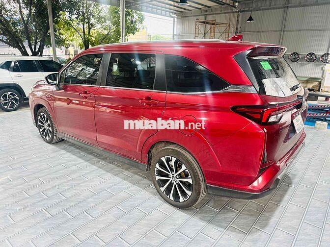 Toyota Veloz Top 2025 9.000 km Đỏ