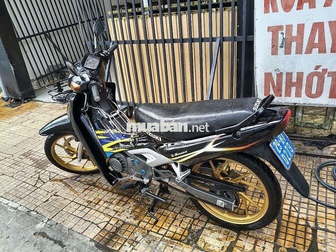 Suzuki Xipo Đen