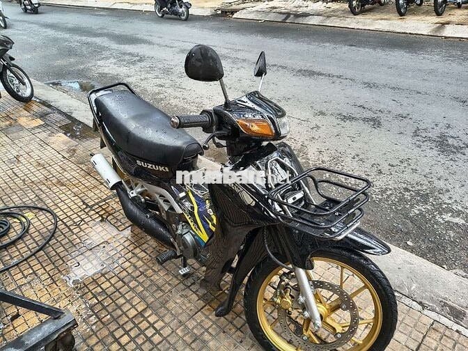 Suzuki Xipo Đen