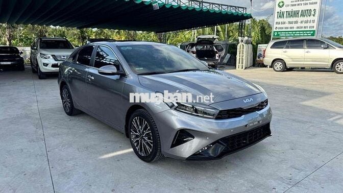 Kia K3 Premium 1.6 AT 2022 Tự động bản full giá to