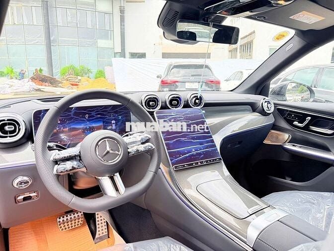 Mercedes-Benz GLC 300 4MATIC V3 2025 Đen