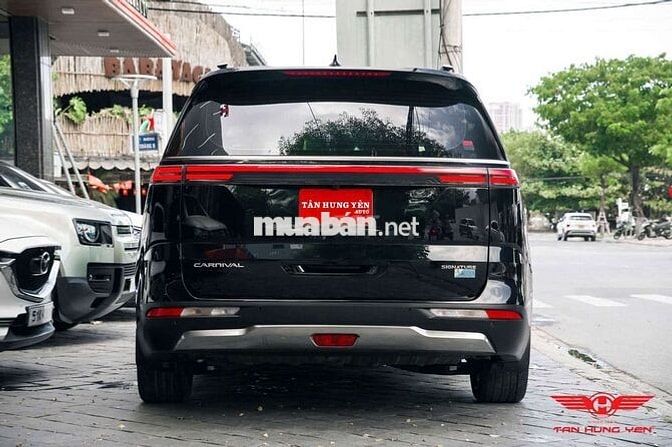 KIA Carnival Signature 2022 Dầu 90000 KM Đen