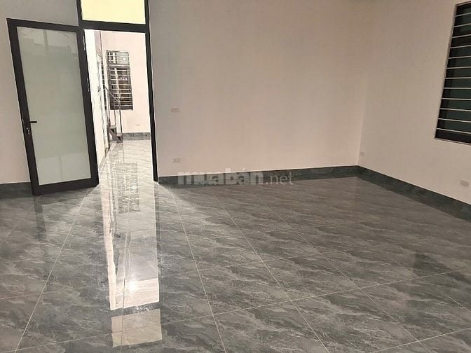 🌹🌹 85 TRIỆU - NHÀ MỚI ĐẸP - MẶT PHỐ NGUYỄN CHÍ THANH- THANG MÁY