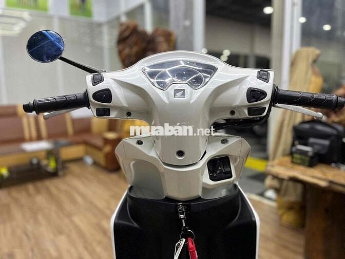 Honda Vision 2018 chính chủ bstp máy êm