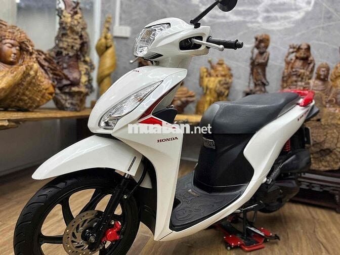 Honda Vision 2018 chính chủ bstp máy êm