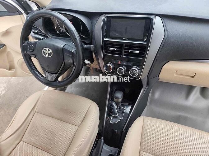 Toyota Vios E CVT 2022 Trắng Tự động