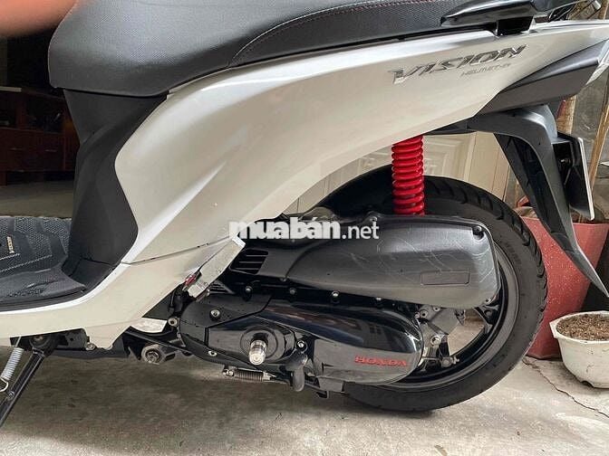 Honda Vision khoá Smartkey Trắng đen sport