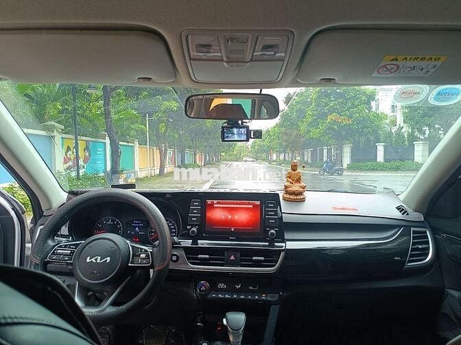 Kia Seltos Luxury 1.6 AT 2023 Trắng 3 vạn