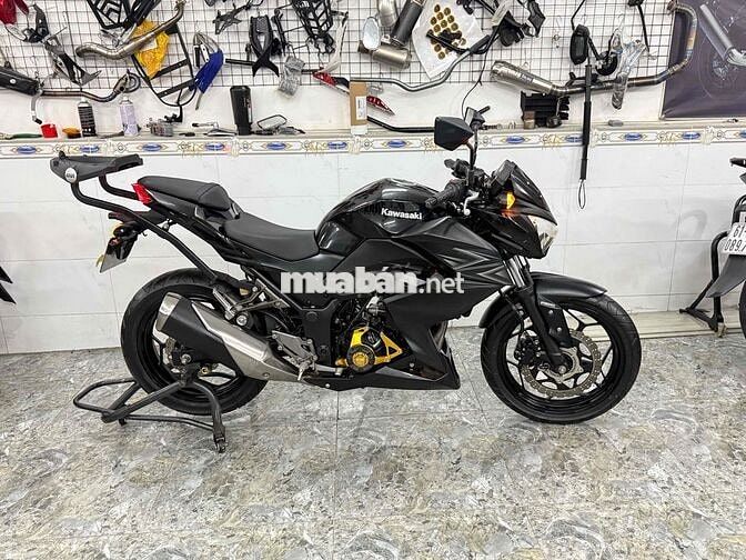 Kawasaki Z300 ABS 8000 km Đen