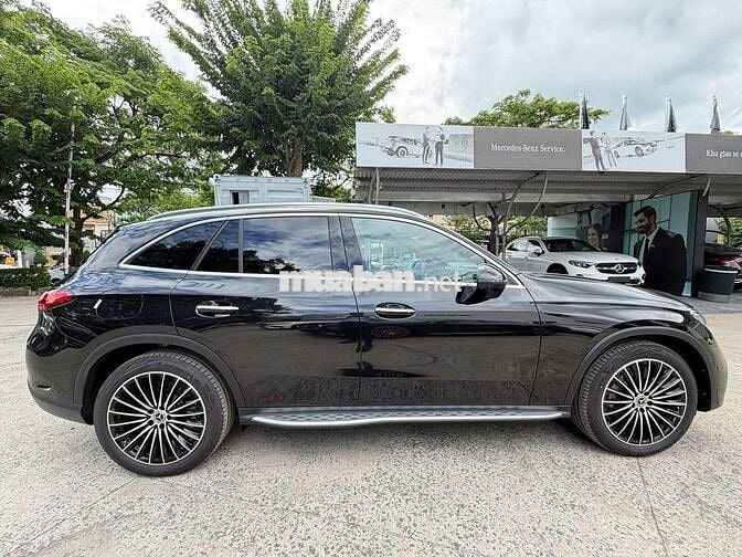 Mercedes-Benz GLC 300 4MATIC V3 2025 Đen