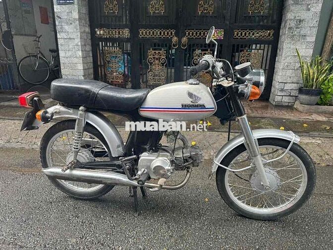 Honda 67 dáng CL70
