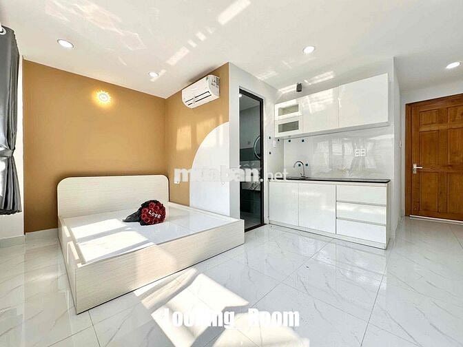 STUDIO CỬA SỔ - NGAY LUỸ BÁN BÍCH - FULL NỘI THẤT - TRỐNG SẲN