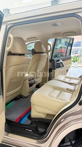 Bán Toyota Land Cruiser 4.6 V8 sản xuất 2016.