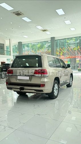 Bán Toyota Land Cruiser 4.6 V8 sản xuất 2016.
