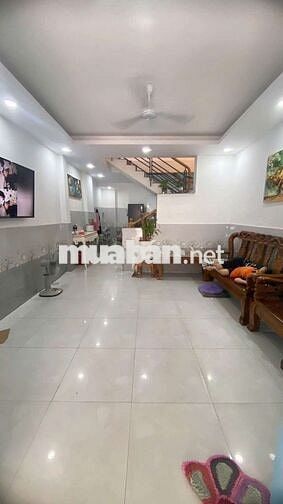 BÁN NHÀ SHR 2 LẦU ĐÚC LÊ VĂN KHƯƠNG P.HIỆP THÀNH QUẬN 12-GIÁ 3 TỶ450TR