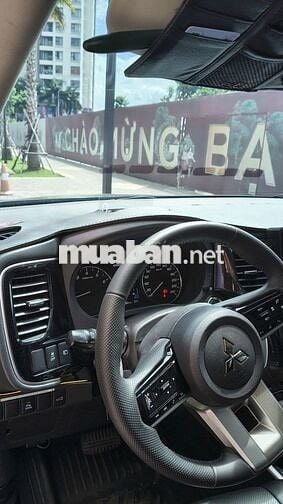 Mitsubishi Outlander 2.4 Premium 2018 Đen