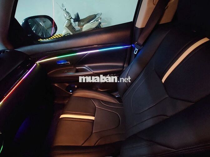 Mitsubishi Outlander 2.4 Premium 2018 Đen