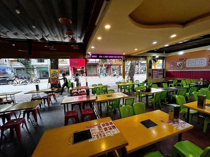A Mẹt Quán CN 183 tuyển nhân viên phục