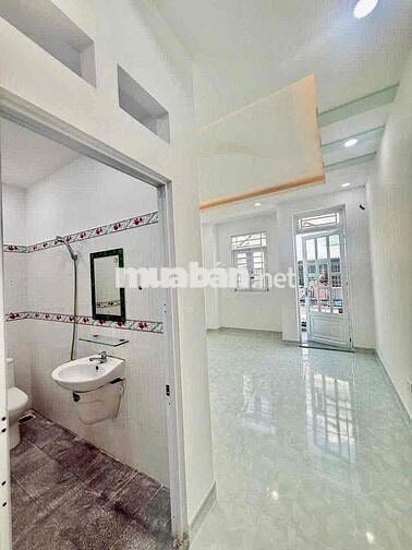 Cho Thuê Nhà Gần Chợ Vườn Lài DT 4x17 1Trệt 1Lầu 2Pn 3Wc Hẻm Ôtô