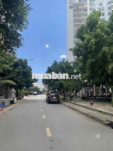 Huỳnh Tấn Phát - 4 Tỷ 6 - Xe Hơi Tới Cửa - Nhà 2 Tầng 74m² - Ngang 12m