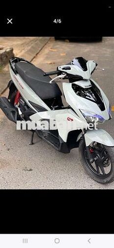 Honda Air Blade 2019 khóa ga xám xi măng