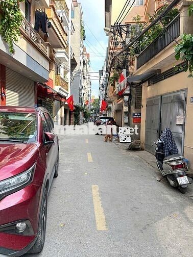 100 đại an văn quán ô tô tránh 4 tầng vừa ở vừa kinh doanh