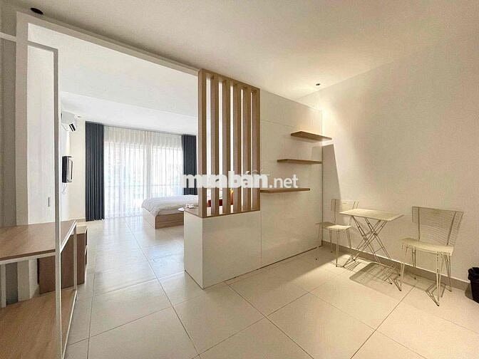 STUDIO bancol 35m2 ngay Nguyễn Văn Cừ quận 1