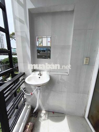 mini duplex  ngay cổng chính ĐH Y Dược Phù Đổng Thiên Vương chỉ 2tr