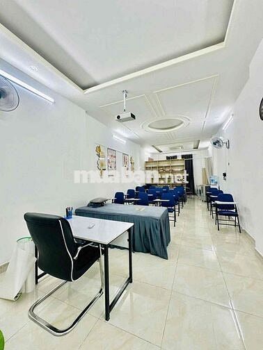 HOA LAN - PHÚ NHUẬN| CÓ THANG MÁY TÌNH TRẠNG NHÀ MỚI TÌM NGƯỜI THUÊ