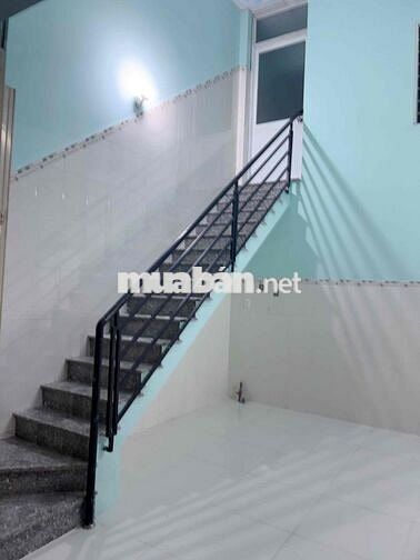 nhà 1 chệch 1 lầu mặt tiền đường cây me 5tr
