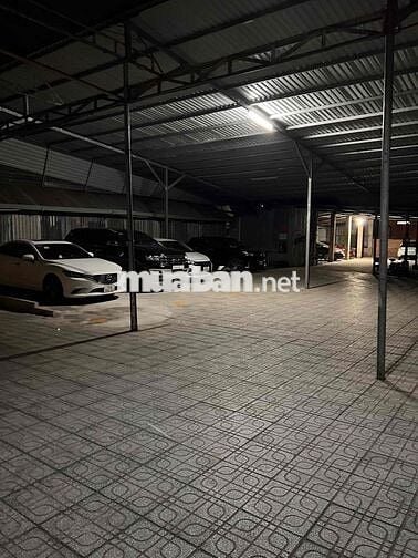 nhà 1 chệch 1 lầu mặt tiền đường cây me 5tr