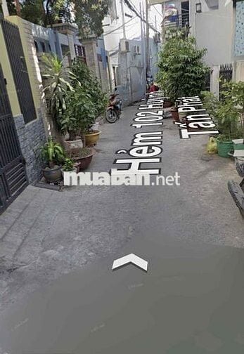 Cần cho Thuê nhà nguyên căn hẻm 102 huỳnh tấn phát quận 7