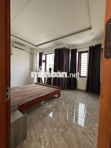 CHO THUÊ NHÀ 3 TẦNG MẶT TIỀN PHÙNG CHÍ KIÊN , 3 PN 