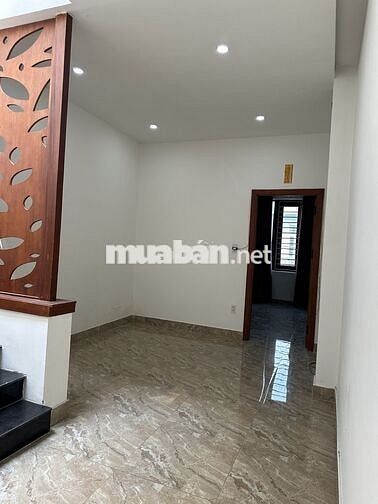 CHO THUÊ NHÀ 3 TẦNG MẶT TIỀN PHÙNG CHÍ KIÊN , 3 PN 