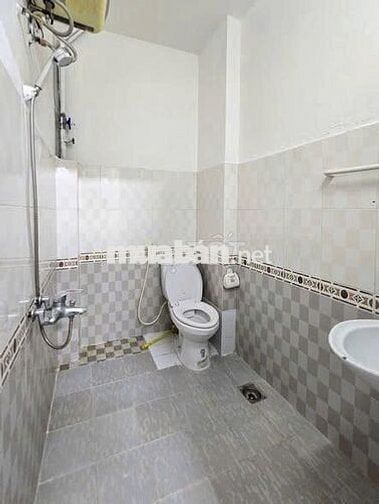 Cho thuê nhà 2 tầng MT đường BÙI HỮU NGHĨA -sát biển Giá 11tr/tháng