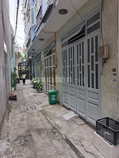 Cho thuê nhà 2lầu 3pn (3.5m x 8m) đường Lê văn Khương vào 30m 