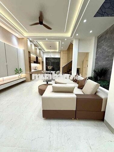 NHÀ ĐẸP NHẤT KHU, NỘI THẤT XỊN CHỦ NGỘP CẦN BÁN GẤP