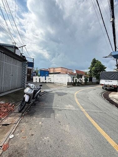 ĐẤT ĐẸP ĐƯỜNG PHAN VĂN HỚN, BÀ ĐIỂM 70M2 sổ riêng 1 tỷ 2 xây dựng ngay