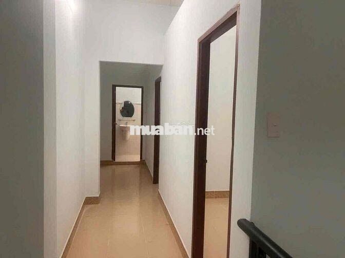 Cho thuê nhà đường 6 Linh Tây gần chợ thủ đức 3PN 3WC giá 12,5tr