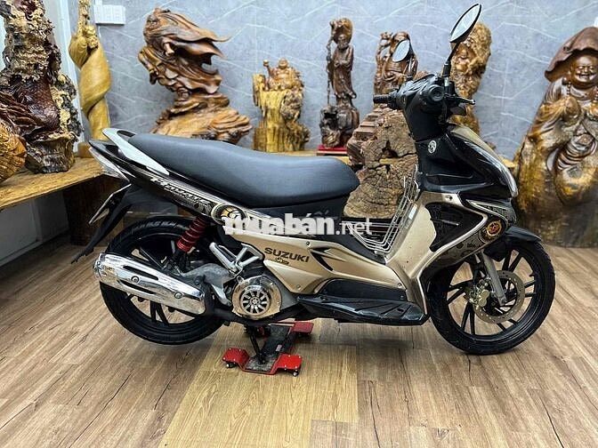 Suzuki Hayate dàn áo liền lạc, máy êm ru