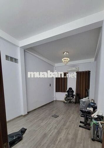 MT Phạm Hữu Chí Q.5- 4x12m-5 tầng 4PN 4WC-Giá 26 tr/th