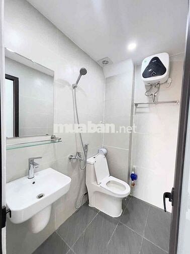 Cho Thuê Phòng Có Gác đi bộ đến Đại Học Công Thương - Lê Trọng Tấn
