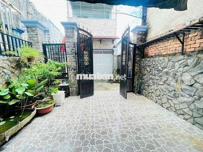 BÁN GẤP NHÀ 1 Trệt 1 Lầu Diện tích đẹp HẺM BA GÁC
