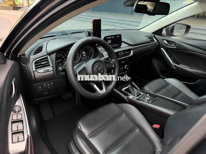 Mazda 6 2.0Premium 2017 Xanh Cavansite full option