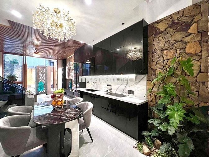 315 CHO THUÊ NHÀ 3 TẦNG KIỆT Ô TÔ HÒA MINH – GẦN BIỂN NGUYỄN TẤT THÀNH