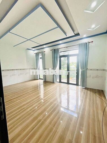 CHO THUÊ NHÀ TRỆT 3 LẦU VỊ TRÍ ĐẸP, MỚI - FULL MÁY LẠNH - KDC NAM LONG
